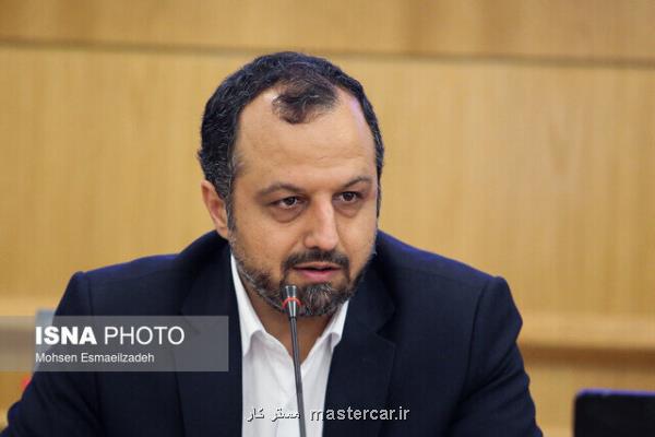 وزیر امور اقتصادی و دارایی وارد اهواز شد