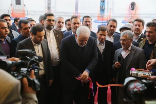 افتتاح اولین خط تولید شارژرهای خودرو برقی در کشور توسط وزیر صمت