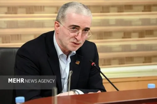 نمایشگاه خارج از چارچوب اتاق اصناف غیرقانونی می باشد