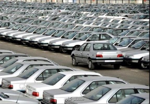 دلالان و واسطه ها، منتفع واقعی خودروسازی در ایران هستند